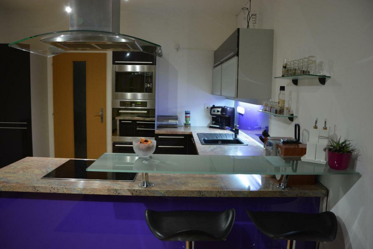 Apartman Zderadova Brno Eksteriør bilde